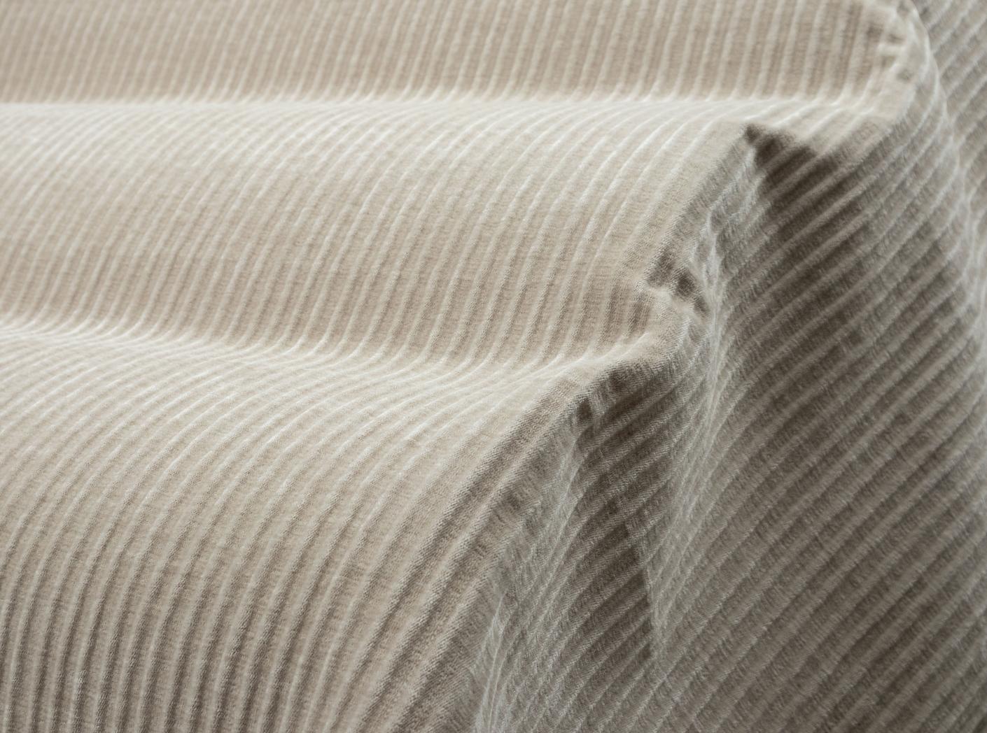 Audinys Vegas A4A1 Off white Audinys Vegas A4A1 Off white