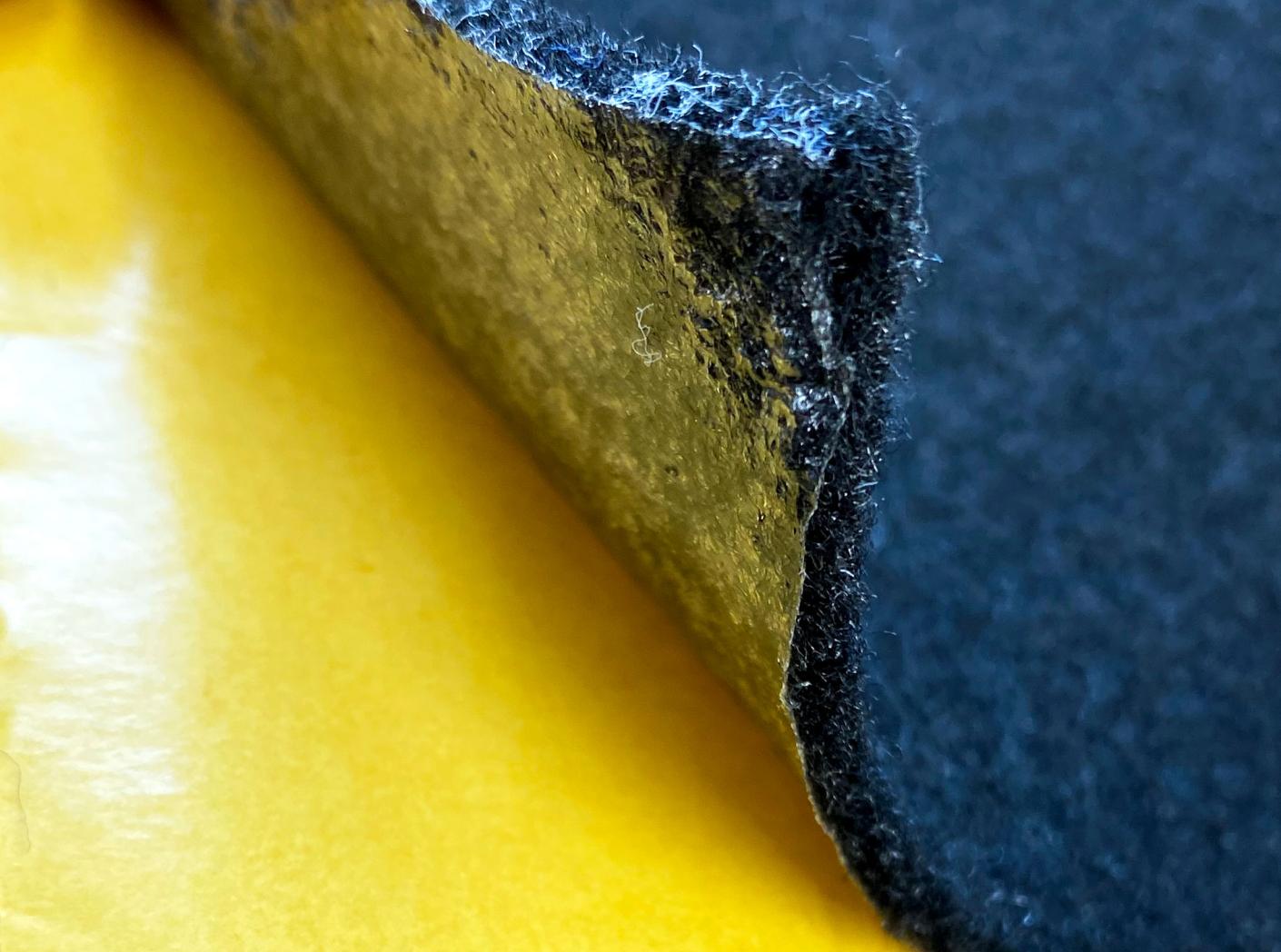 Veltinis 360 g/m2, b=133 cm, smėlio, klijuojamas Veltinis 360 g/m2, b=133 cm, smėlio, klijuojamas