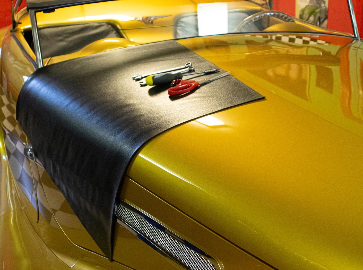 Apsauginis audinys Protec, b=140 cm, juodas Apsauginis audinys Protec, b=140 cm, juodas