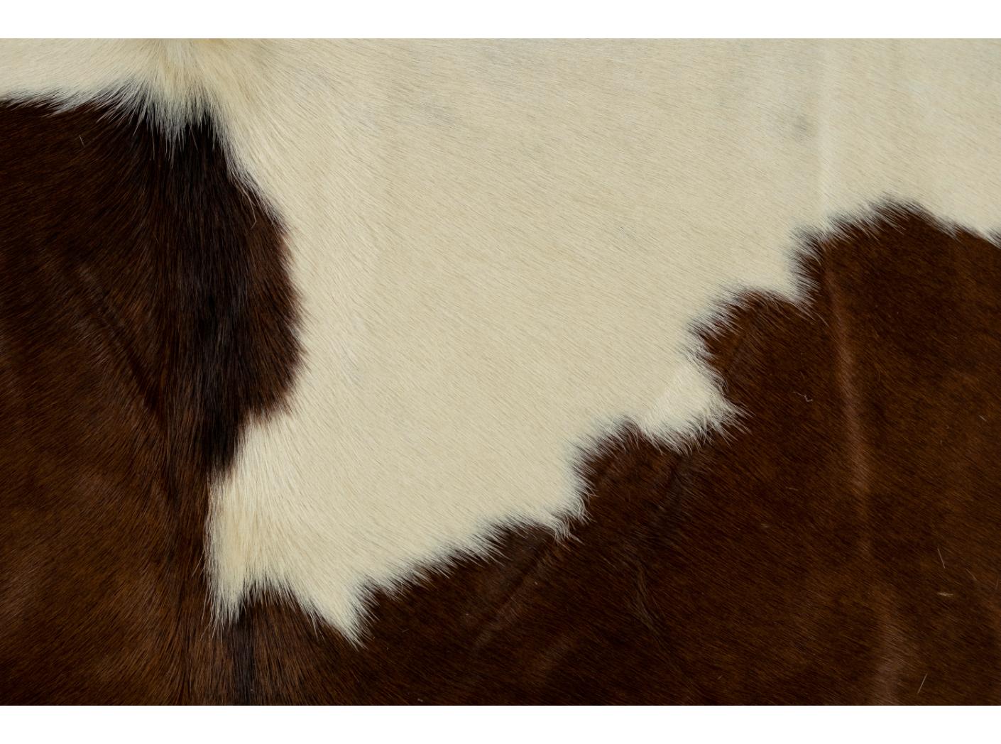 Karvės kailis, apie 3,7 m2/vnt, Brown/White Karvės kailis, apie 3,7 m2/vnt, Brown/White