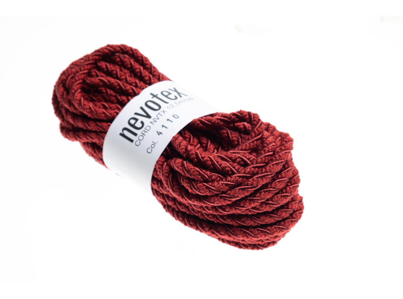 Dekoratyvinė virvutė NVTX 4110 Red matt/shiny Dekoratyvinė virvutė NVTX 4110 Red matt/shiny