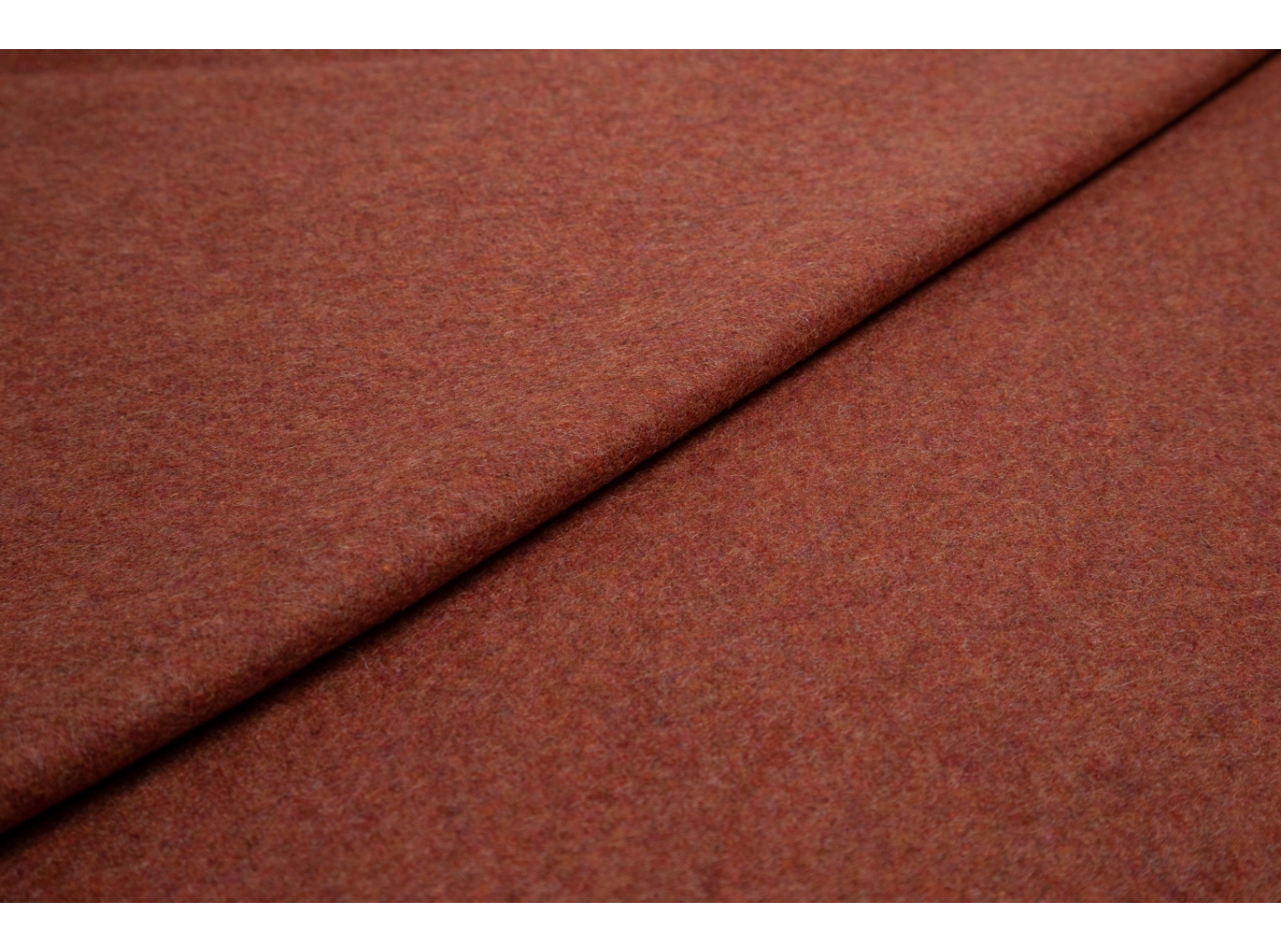 Audinys Wooly Wide 2016 B Dark Terracotta, b=170 cm Audinys Wooly Wide 2016 B Dark Terracotta, b=170 cm
