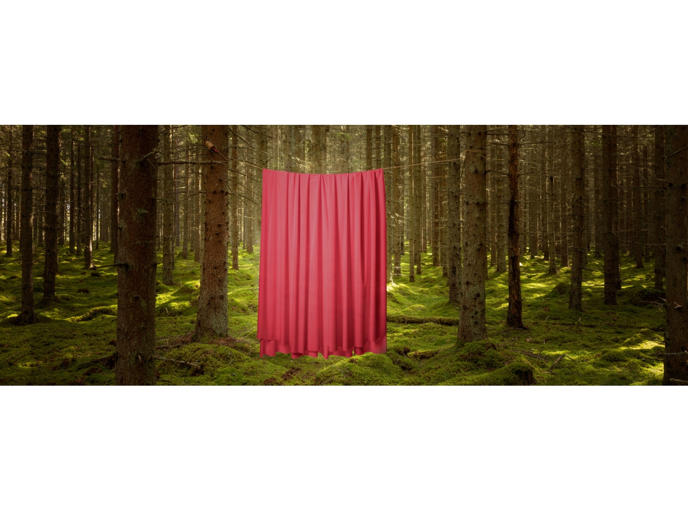Audinys užuol. Roma Velvet FR 59 Red, b=300 cm Audinys užuol. Roma Velvet FR 59 Red, b=300 cm