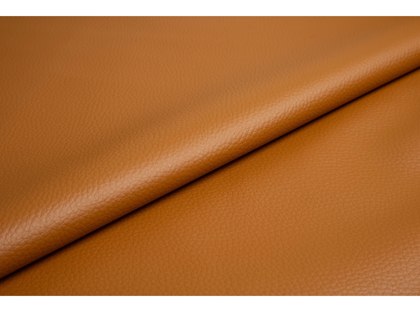 PU Illusion III Full Grain 43440 Cognac PU Illusion III Full Grain 43440 Cognac