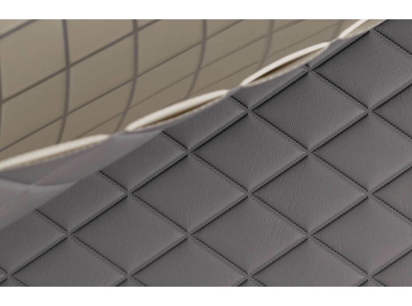 PVC Pisa Square 3333 Krom PVC Pisa Square 3333 Krom