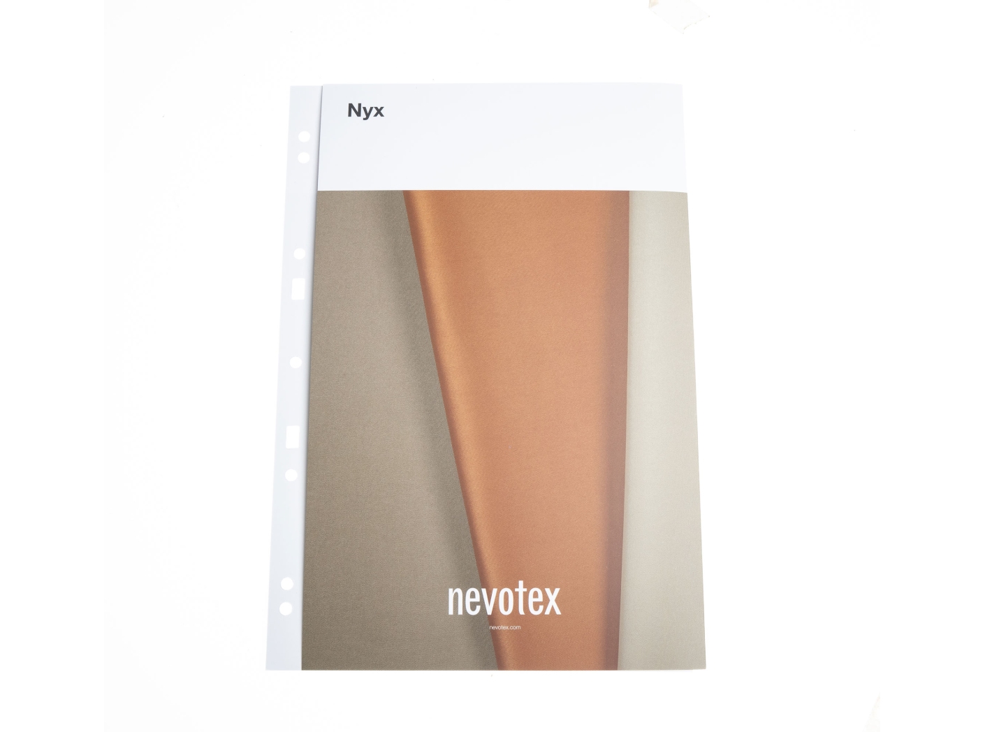 PVC Nyx kolekcija (lankstinukas) PVC Nyx kolekcija (lankstinukas)