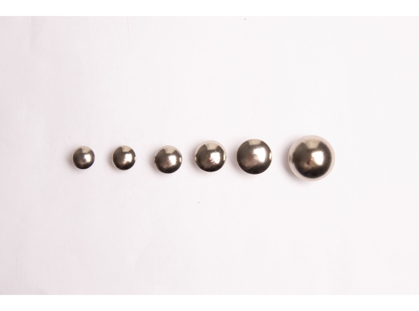 Dekoratyviniai vinukai AG Z130, Ø 11 mm, 1000 vnt/pak. Dekoratyviniai vinukai AG Z130, Ø 11 mm, 1000 vnt/pak.